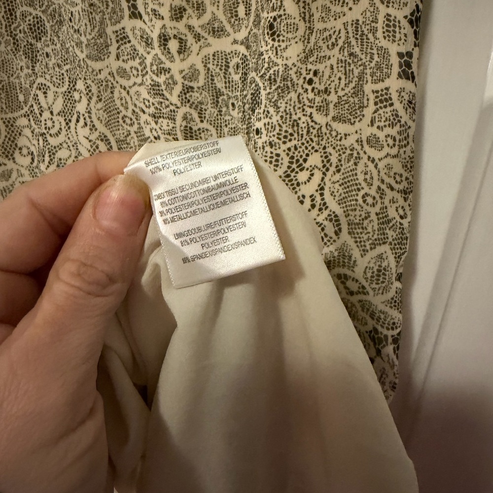 Badgley Mischka Lace Mini Dress, Cream and Black, size 8 - Picture 7 of 8